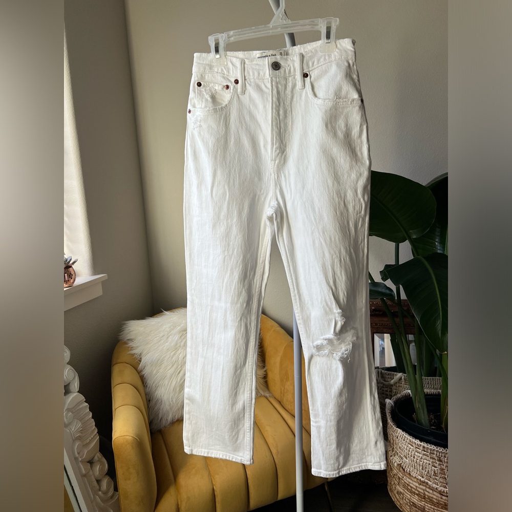 Abercrombie & Fitch White Denim